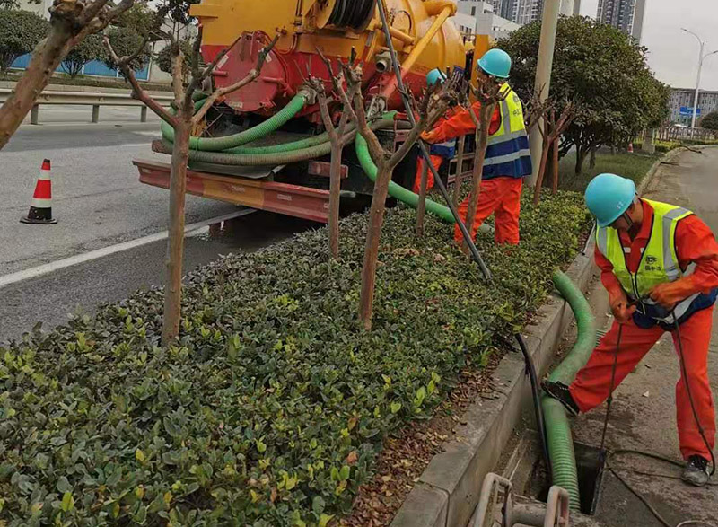 松桃市政管道清淤